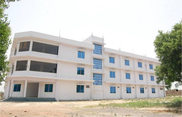 Gyan Mahavidyalaya Aligarh Academic Building photo 4